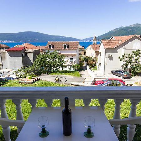 St. Roko Guest House Donja Lastva Buitenkant foto